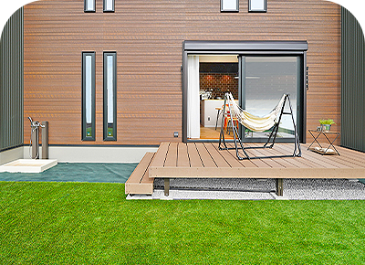 広々ドッグラン&ウッドデッキ