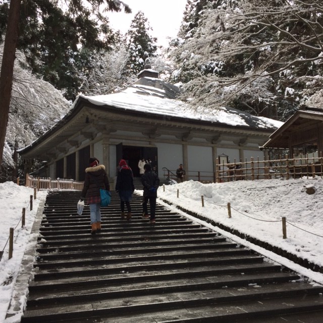 中尊寺　金色堂